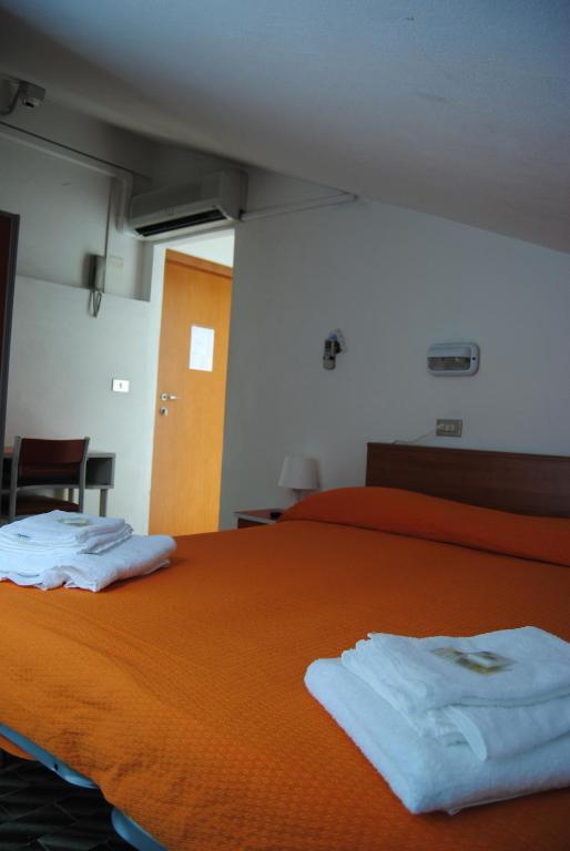 Hotel Trevi Cesenatico Δωμάτιο φωτογραφία