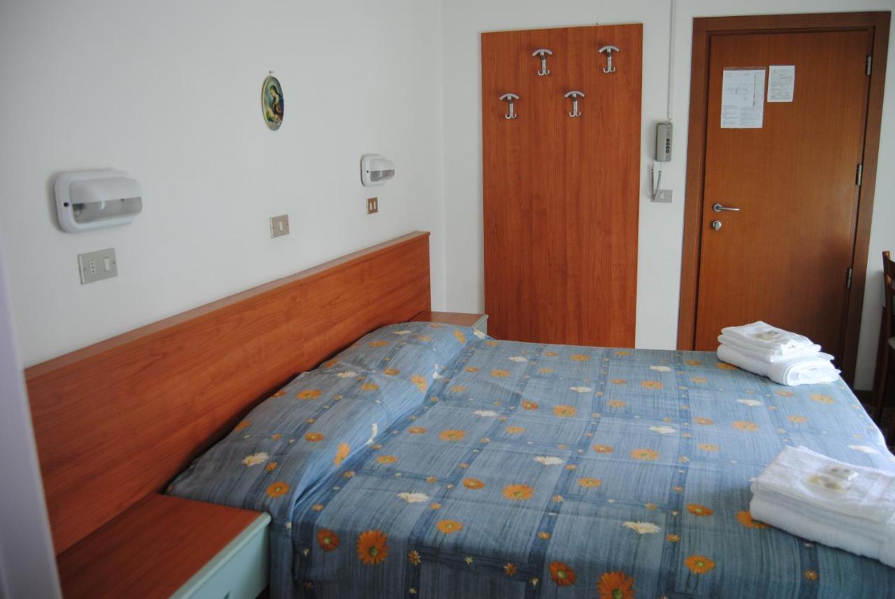 Hotel Trevi Cesenatico Δωμάτιο φωτογραφία